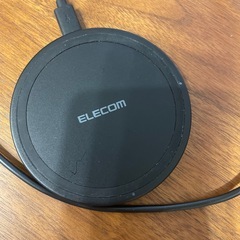 ELECOM スマホ スマートフォン ワイヤレス充電器 黒の画像