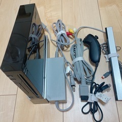 【すぐ遊べるフルセット】Wii本体＋バランスボード＋運動系ソフト5本セット
の画像
