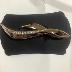 ファッションブローチの画像