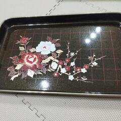 お盆大小 2点セット 花柄 和柄 ブラウン ラメ入りの画像