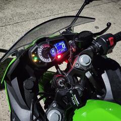 バイク Kawasaki Ninja 400
2021年の画像