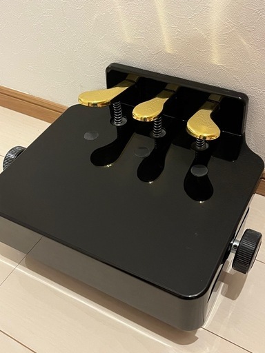 ピアノ　足台　美品 Amazon | Behning & Sons ピアノ足台 ピアノ補助台 両ハンドル