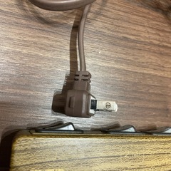 4口電源タップ 3m ブラウン 木目調 スイッチ付きの画像