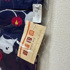 浴衣　紺色の生地に赤のワンポイント　夏祭りにいかがでしょう？の画像