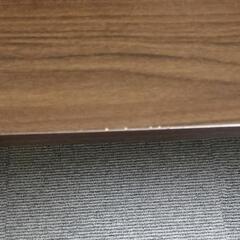 デスク(今月中下旬に消します)の画像