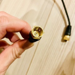 テレビのアンテナケーブルの画像