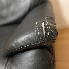 大塚家具　ソファー 黒 革 3人掛けの画像