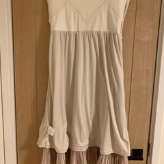 値下げます‼️女の子のワンピース(140cm)の画像