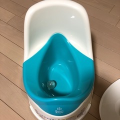 すわるオマルの画像