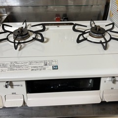 電子レンジ、ガスコンロセットの画像