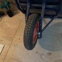 一度使った一輪車の画像
