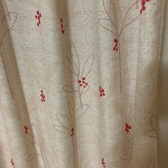 カーテンの画像