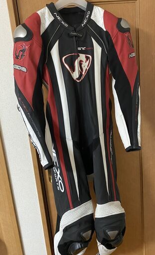 【新品未使用】NEXOレーシング革ツナギです！！