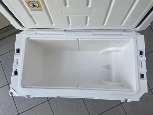 クーラーボックス　HANT  70QTホイール付