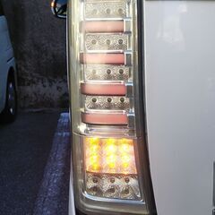 NボックスJF1リアランプ（REIZライツ）の画像