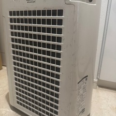 シャープ　加湿空気清浄機　プラズマクラスターの画像