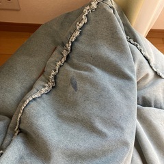 デニムビーズクッションの画像