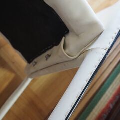 白い皮製の椅子、89ｘ44ｘ44、椅子、高級椅子の画像