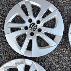 プリウス　50 純正　ホイールキャップ　４セットの画像