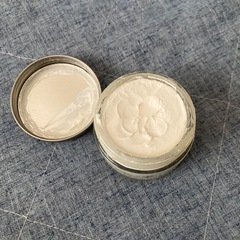 革靴専用クリーム　白の画像