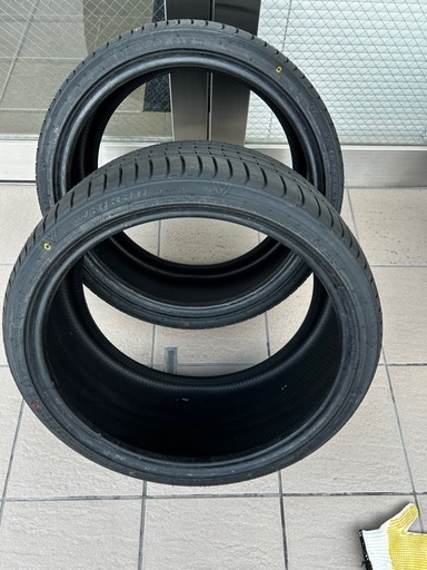 お買得！　新品タイヤ265-30-19  2本