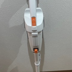 【コードレス掃除機】アイリスオーヤマ JCL108（バッテリー・充電器付き）紙パック式の画像
