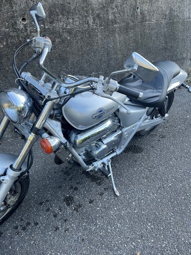 ホンダマグナ250ccシルバー