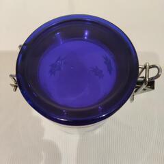 差し上げます、プラスチック容器の画像