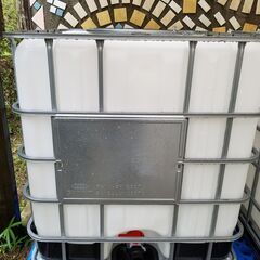 雨水タンク。1トン。の画像