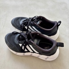 adidas スニーカー　24.5センチの画像