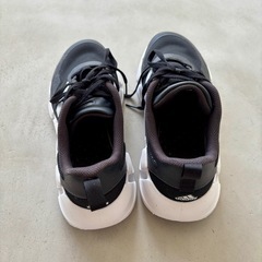 adidas スニーカー　24.5センチの画像