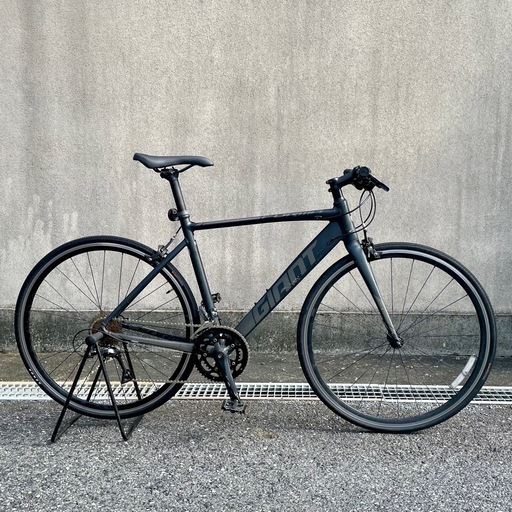 希少・整備済み】GIANT FORMA フラットバーロードバイク ブラック