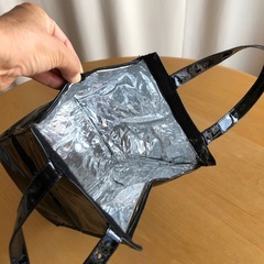 ラデュレエナメル保冷バッグの画像