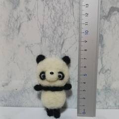 羊毛フェルト小さな パンダブローチ 約7cm