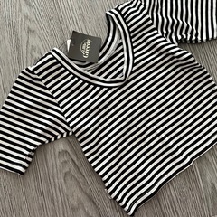 【100cm】へそ出しTシャツの画像