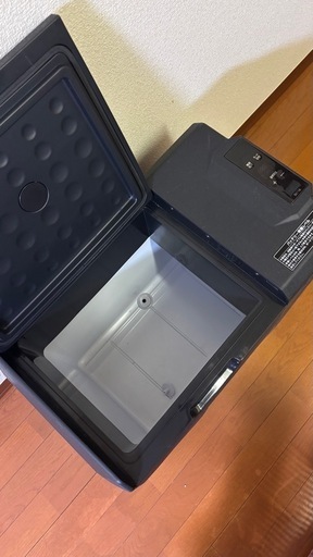 アイリスオーヤマ
ポータブル冷蔵庫　40L