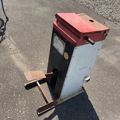 足踏み式缶潰し機の画像