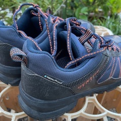 【使用回数1日】ダンロップ　登山靴　24.0cm 　4E 幅広　の画像