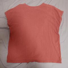 ユニクロ レディース Tシャツ Mサイズ　テラコッタカラーの画像