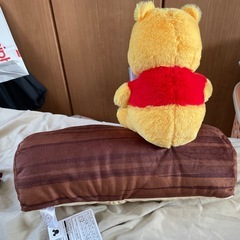 くまのプーさん　BOOKS FukuFuku 一緒におやすみ枕の画像