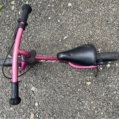 AVIGO バランスバイク ピンク　トイザらス　ストライダー　札幌の画像