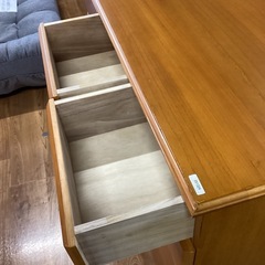 チェスト4段キャスター付き【町田市再生家具】251324の画像
