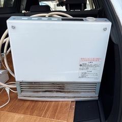 新品未使用 　ガスファンヒーター ガスファンヒーター