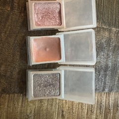 無印用品アイシャドウの画像