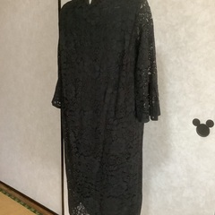 総レースの礼服ワンピです。の画像
