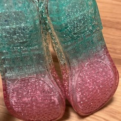 18センチユニコーン光るサンダルの画像