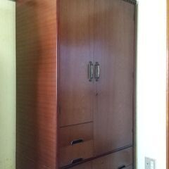 洋服ダンス  きれいな状態ですの画像