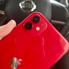 iPhone11 赤  128㌐の画像