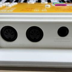 YAMAHAキーボードPORTATONE EZ-J210の画像