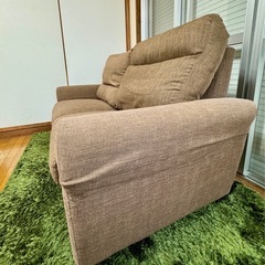 🎁【無料】ニトリ製リクライニングソファ「ビリーバー」の画像